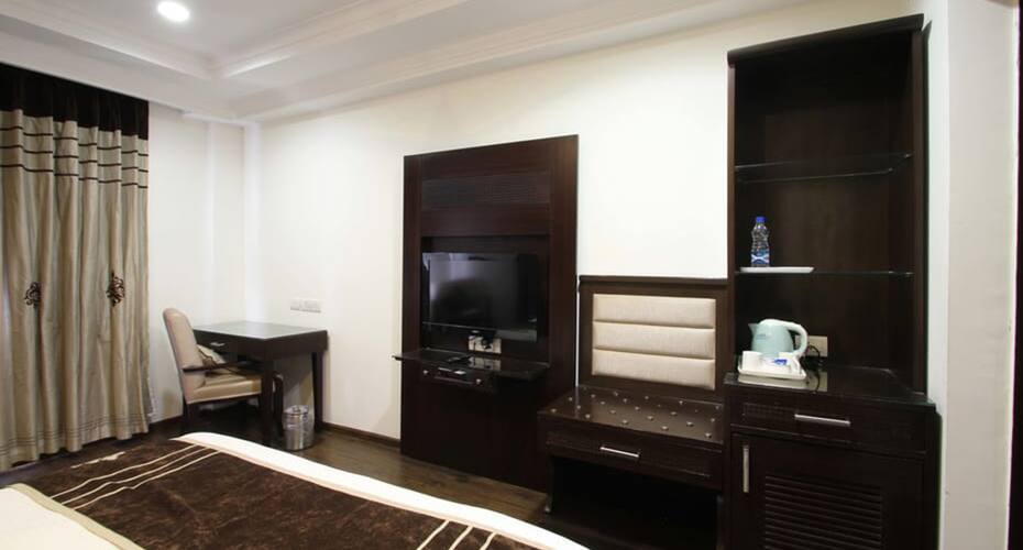 فندق إس كيه كراون بارك, New Delhi 4